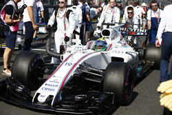 Felipe Massa, Williams FW40, arrive sur la grille