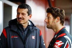 Haas-Teamchef Günther Steiner mit Romain Grosjean, Haas F1 Team