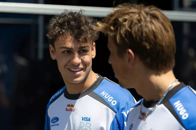 Arvid Lindblad, Racing Bulls, Liam Lawson, Racing Bulls