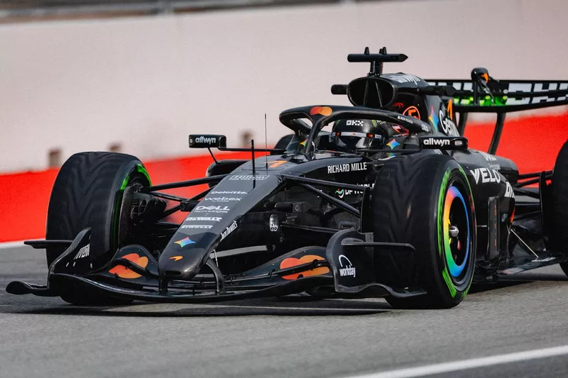 Lando Norris, McLaren MCL40 