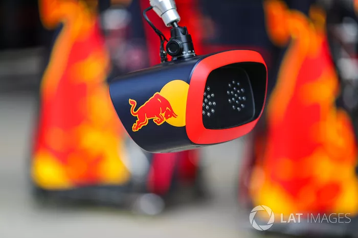 Red Bull Racing pit stop ışığı