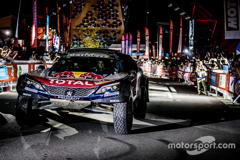 Ganador #303 Peugeot Sport Peugeot 3008 DKR: Carlos Sainz, Lucas Cruz