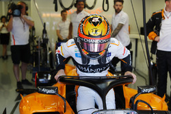 Stoffel Vandoorne, McLaren, enters his cockpit.
