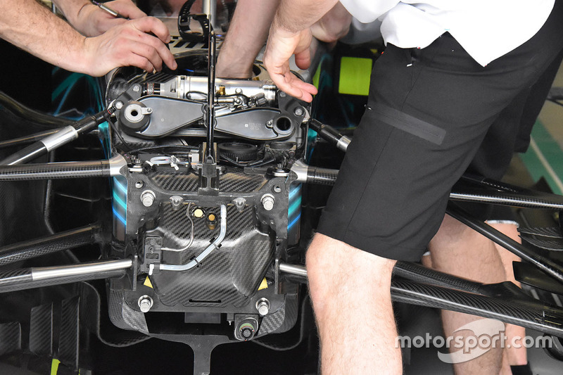 Mercedes-AMG F1 W09 detalle frontal