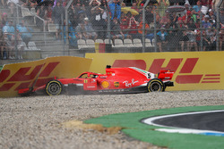 Sebastian Vettel, Ferrari SF71H crashes out of the race