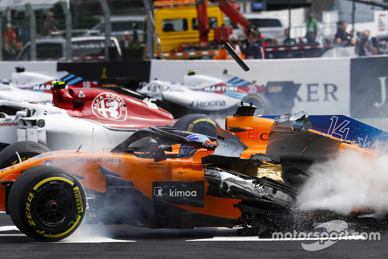 Kecelakaan tikungan pertama GP Belgia 2018 melibatkan Fernando Alonso, Nico Hulkenberg, dan Charles Leclerc