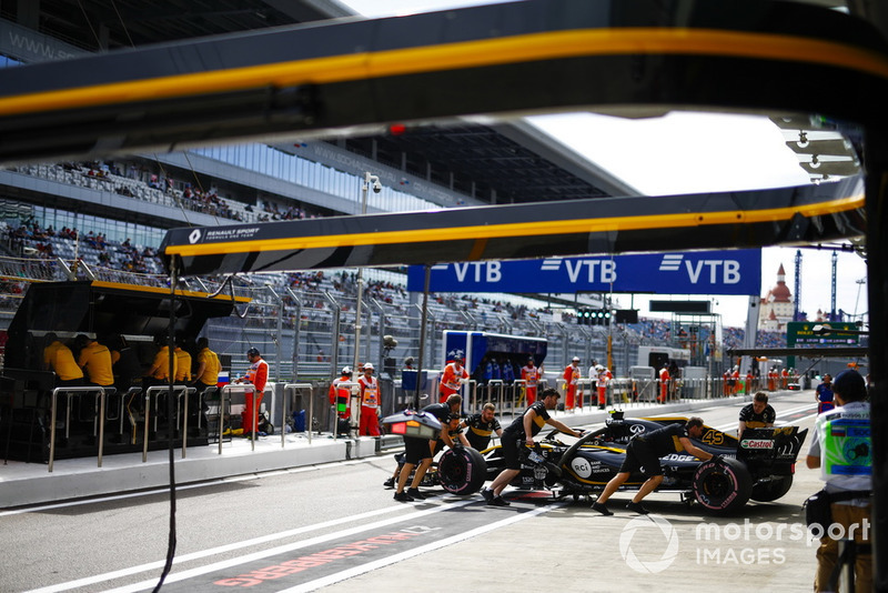 Artem Markelov, Renault Sport F1 Team R.S. 18