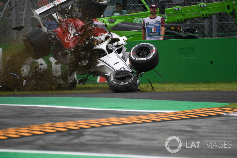 Marcus Ericsson, Sauber C37 crash