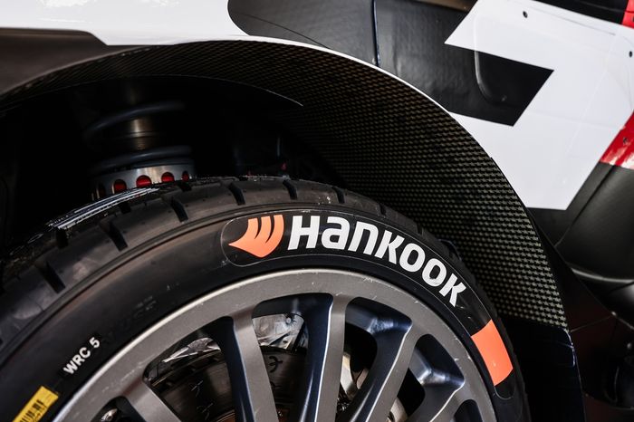 Hankook tire