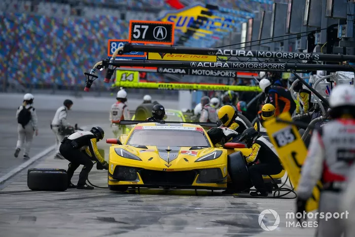 #3 Corvette Racing Corvette C8.R, GTLM: Antonio Garcia, Jordan Taylor pit stop  