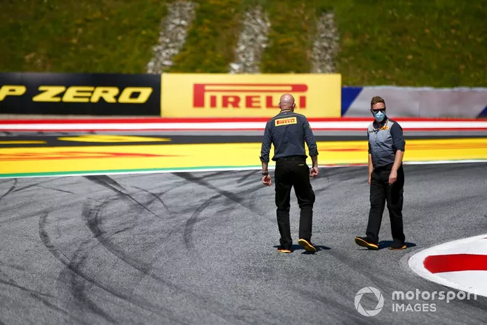 Ingenieros de Pirelli