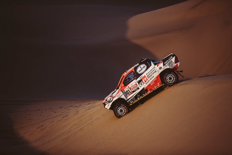 #301 Toyota Gazoo Racing Toyota Hilux: Nasser Al-Attiyah, Matthieu Baumel