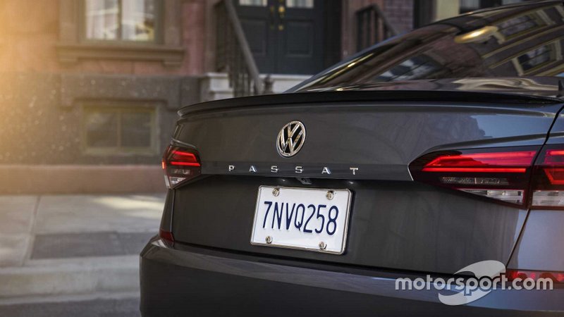 Volkswagen Passat 2020 року