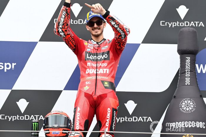 Podio: ganador Francesco Bagnaia, Ducati Team