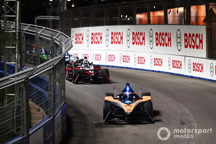 Rene Rast,  McLaren Formula E Team, e-4ORCE 04, Pascal Wehrlein, Porsche, Porsche 99X Electric Gen3