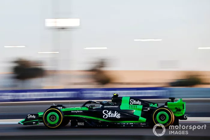 Zhou Guanyu, Kick Sauber C44 