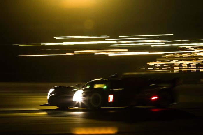 #7 Toyota Gazoo Racing Toyota GR010 - Hybrid Hypercar, Mike Conway, Kamui Kobayashi, Jose Maria Lopez