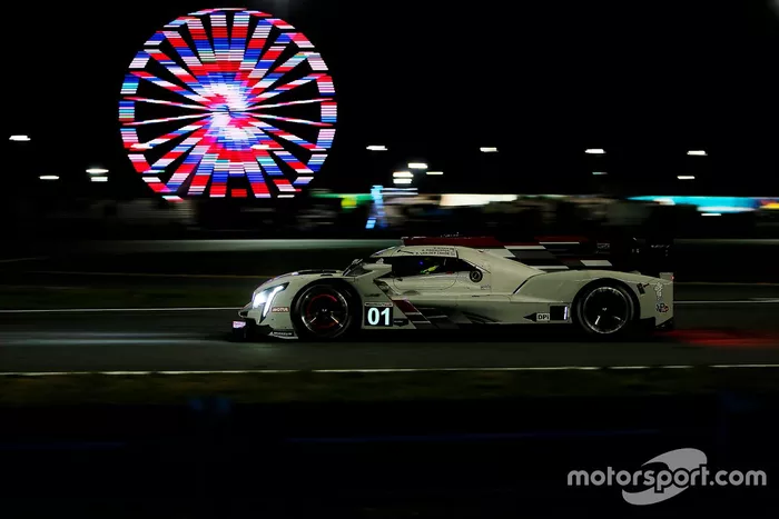 #01 Chip Ganassi Racing Cadillac DPi: Renger van der Zande, Scott Dixon, Kevin Magnussen