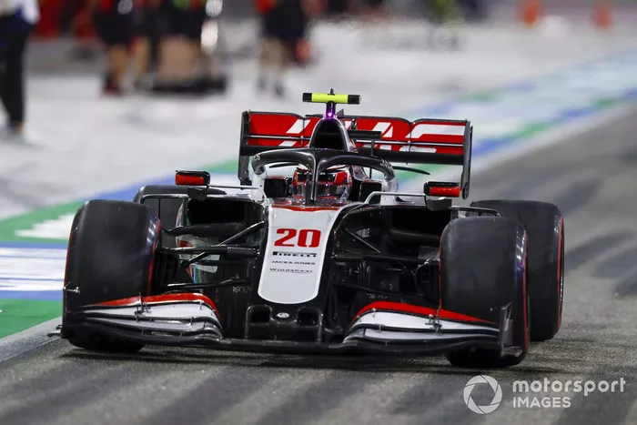 Kevin Magnussen, Haas VF-20