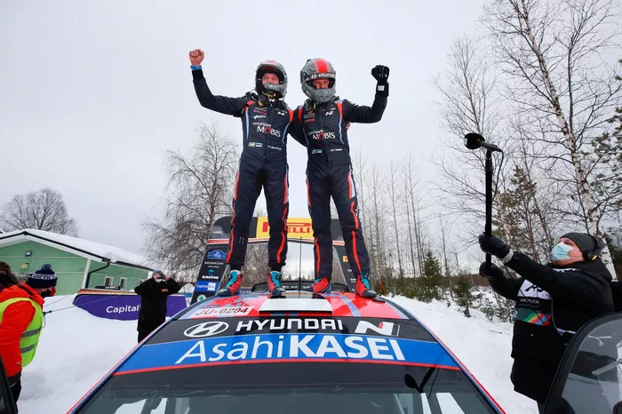 Los ganadores: Ott Tänak, Martin Järveoja, Hyundai Motorsport Hyundai i20 Coupe WRC