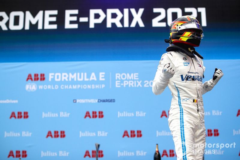 Stoffel Vandoorne, Mercedes-Benz EQ celebra la victoria en el parque cerrado