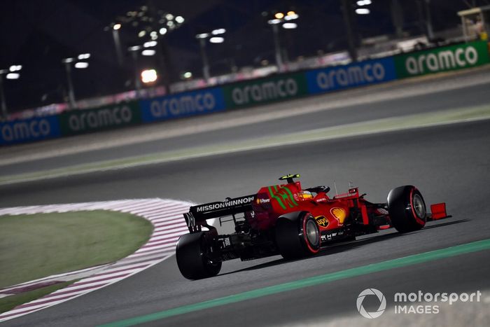 Carlos Sainz Jr, Ferrari SF21