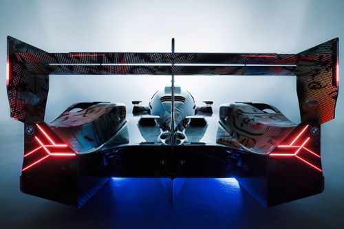 BMW M Hybrid V8 Art Car