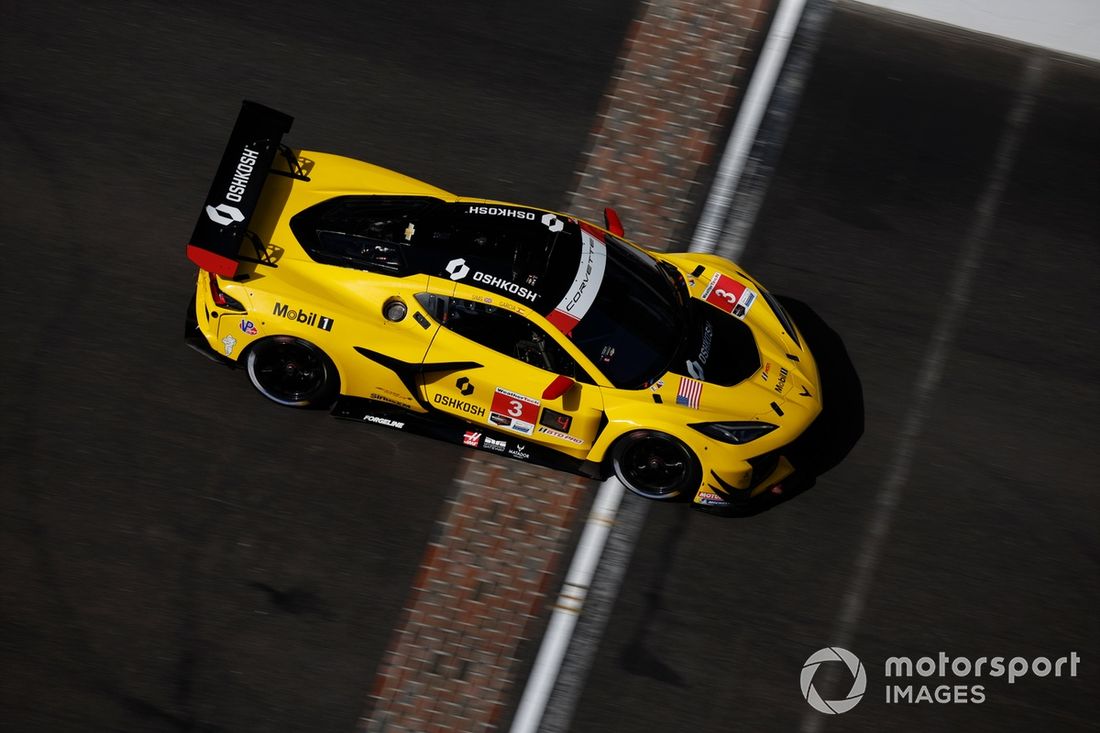 #3 Corvette Racing by Pratt Miller Motorsports Corvette Z06 GT3.R: Antonio García, Alexander Sims
