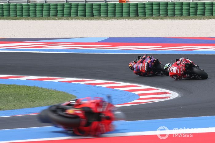 Francesco Bagnaia, caída del equipo Ducati