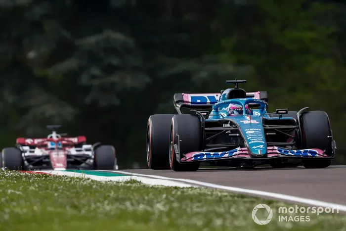 Fernando Alonso, Alpine A522, Valtteri Bottas, Alfa Romeo C42