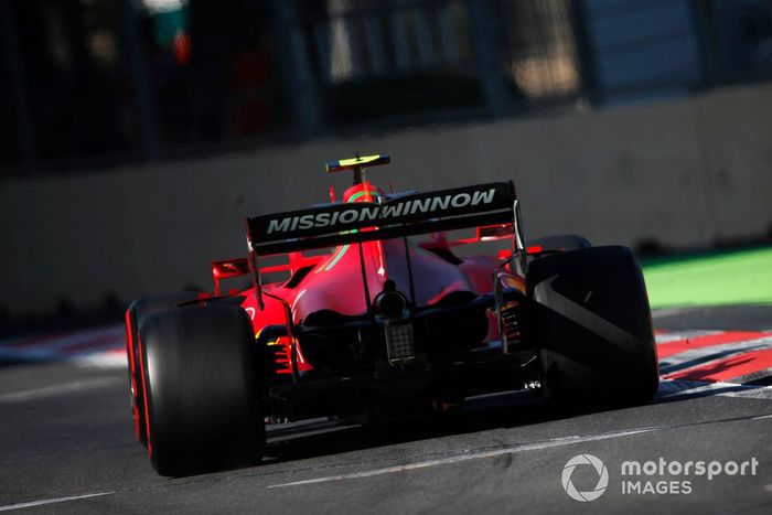 Carlos Sainz Jr., Ferrari SF21
