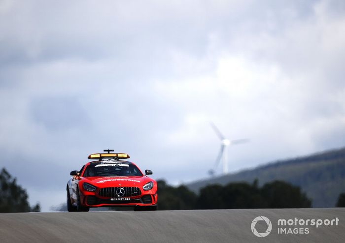 El Mercedes Safety Car