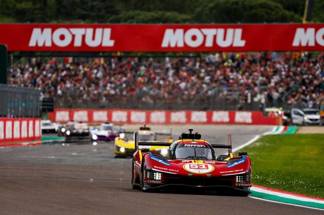 #51 AF Corse Ferrari 499P: Alessandro Pier Guidi, James Calado, Antonio Giovinazzi