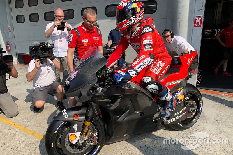 Andrea Dovizioso, Ducati Team with new fairing