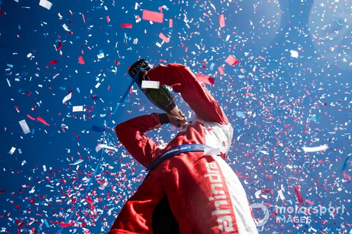 Pascal Wehrlein, Mahindra Racing, celebra