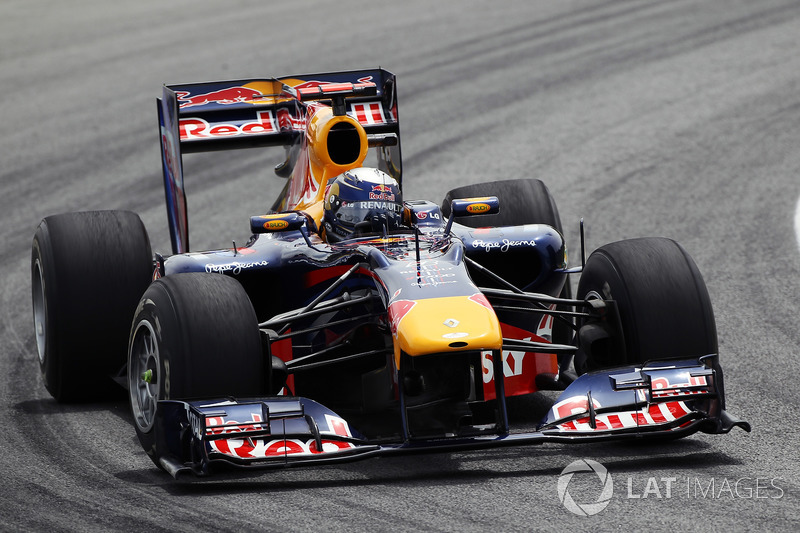 8 Red Bull RB6 - 2010