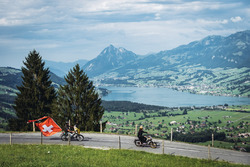 Partecipanti alla Red Bull Alpenbrevet
