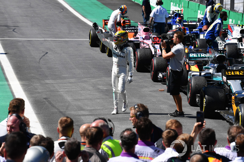 Lewis Hamilton, Mercedes AMG F1 celebrates in parc ferme