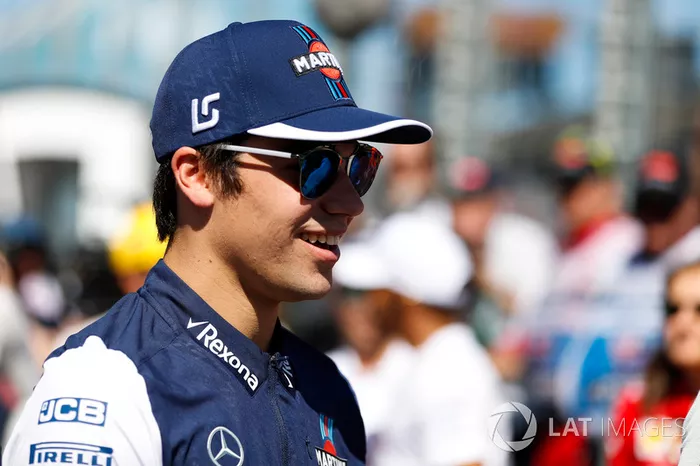 Lance Stroll, Williams Racing, en el desfile de pilotos