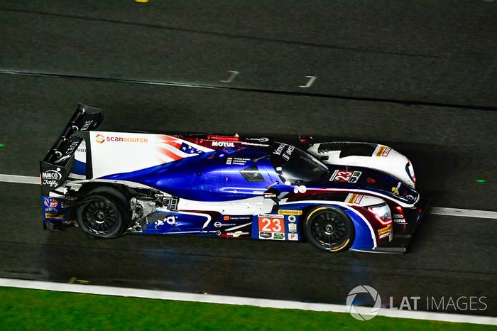 #23 United Autosports Ligier LMP2, P: Phil Hanson, Lando Norris, Fernando Alonso pit stop