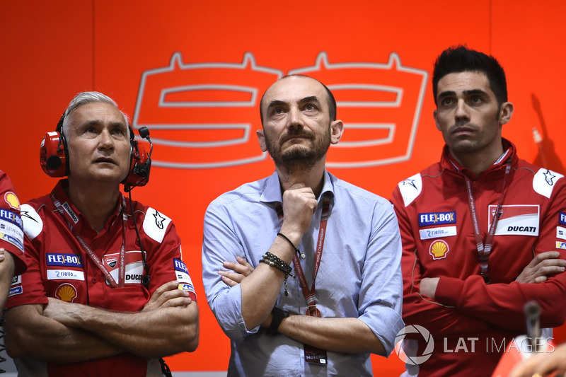 Давіде Тардоцці, менеджер Ducati Team, Клаудіо Доменікалі, виконавчий директор Ducati, Мікеле Пірро, Ducati Team