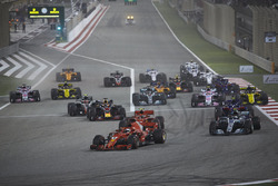 Start: Sebastian Vettel, Ferrari SF71H lider