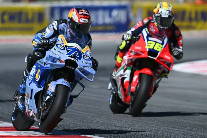 Joan Mir, Honda HRC, Alex Marquez, Gresini Racing