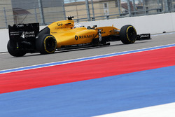 Сергей Сироткин, Renault Sport F1 Team RS16