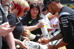 Lewis Hamilton, Mercedes AMG F1 with fans