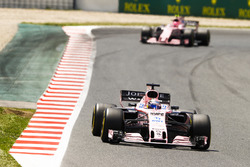 Sergio Perez, Sahara Force India F1 VJM10, Esteban Ocon, Sahara Force India F1 VJM10