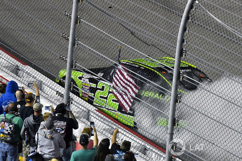 Race winner Brad Keselowski, Team Penske Ford