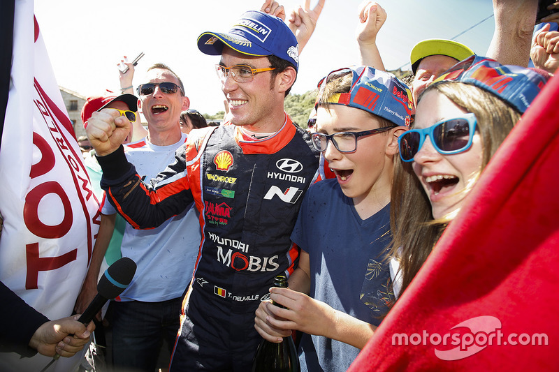 Winner Thierry Neuville, Hyundai Motorsport