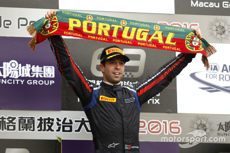 2016: 1. Antonio Felix da Costa, 2. Callum Ilott, 3. Sergio Sette Camara