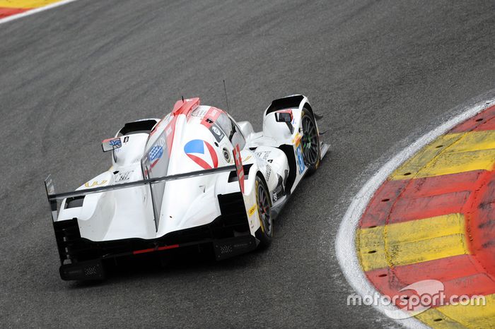 Bruno Senna foi o brasileiro mais bem colocado, na segunda posição da classe LMP2, oitavo no geral.